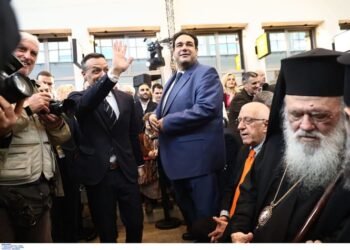 Επιχείρηση Σκοτώστε τα Χριστούγεννα! Εξαφανίστε την Ευχή Καλά Χριστούγεννα!