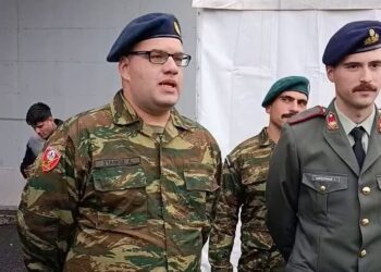 ΑΘΛΟΣ ΤΟΥ ΜΗΤΣΟΤΑΚΗ! ΣΤΡΑΤΕΥΜΕΝΟΙ ΣΤΗΡΙΖΟΥΝ ΤΟΥΣ ΑΓΡΟΤΕΣ! ΒΙΝΤΕΟ