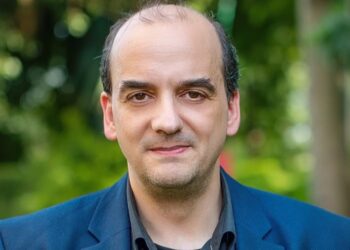 Κωνσταντίνος Φαρσαλινός: Με τους αγρότες μέχρι τέλους – Θέλουν να ταΐσουν τον κόσμο έντομα