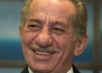 ΑΡΘΡΟ ΦΑΝΟΥΛΑΣ ΑΡΓΥΡΟΥ: Η τραγική εμμονή Τ. Παπαδόπουλου στη βρετανο-τουρκική ΔΔΟ