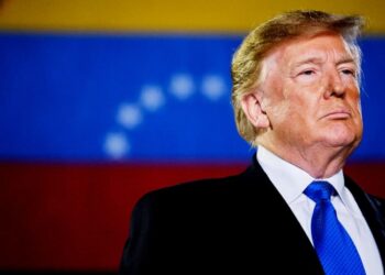 Ξεσπάει χάος στη Βενεζουέλα: O Trump προανήγγειλε χερσαία επέμβαση και ανατροπή του Maduro – Στο στόχαστρο και η Κολομβία