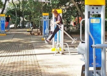 Δημήτρης Αλεξόπουλος: Ασκήσεις αντιστάσεων, μακροζωία και απόδραση από τη φυλακή του Μάτριξ.