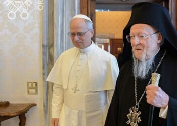 Ἅγιος Κοσμᾶς ὁ Αἰτωλός: «Τὸν πάπα νὰ καταράστε»!  Φαρισαῖοι στὰ Σαλόνια