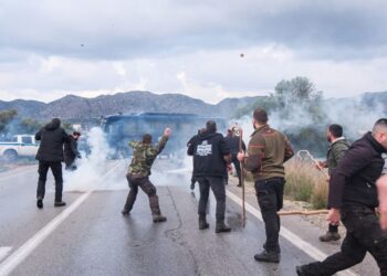 Αγρότες παραπέπονται για «εγκληματική οργάνωση» μετά από τα επεισόδια στην Κρήτη