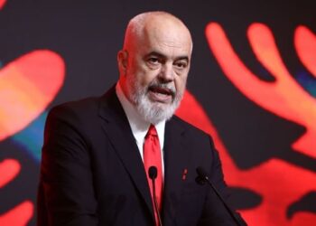 Χάντζος Φίλιππος: Τό προφανές τής αδιαφορίας είναι τό προφανές τής απώλειας