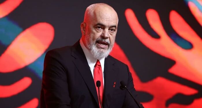 Χάντζος Φίλιππος: Τό προφανές τής αδιαφορίας είναι τό προφανές τής απώλειας