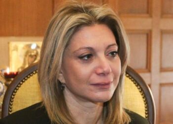 Όλος ο ελληνικός λαός με την Μαρία Καρυστιανού για την πρωτιά.