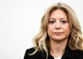 Παπα-Ηλίας Υφαντής: Περί ασυμβατότητας…