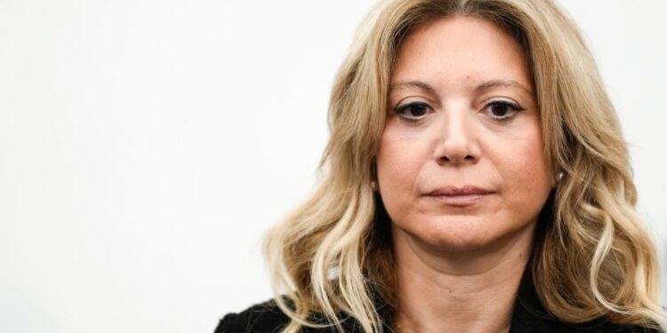 Παπα-Ηλίας Υφαντής: Περί ασυμβατότητας…