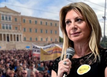 Βόμβες Καρυστιανού – «Μπλόκο» σε Φαραντούρη, Κασσελάκη, φθαρμένους πολιτικούς – Η «σκιώδης κυβέρνηση» και τα εθνικά θέματα