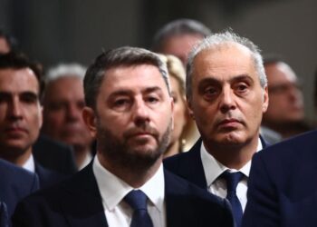 Νίκος Μουρατίδης Welcome to the zoo! Ανδρουλάτσης ή Βελόπουλος;… Χούντα είναι ό,τι θέλει κάνει!
