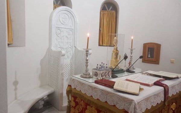 ΠΡΩΤΗ ΑΦΑΙΡΕΣΗ ΤΟΥ ΕΣΤΑΥΡΩΜΕΝΟΥ ΑΠΟ ΤΗΝ ΑΓΙΑ ΤΡΑΠΕΖΑ ΣΤΗΝ ΚΡΗΤΗ ΙΕΡΑΠΕΤΡΑ!