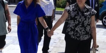 Η μάνα κ η κάθε μάνα που χάνει το παιδί της κ σε αυτό το έγκλημα είμαστε πολλές … ξέρει τον τρόπο .