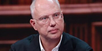 Σοκ από τον απεσταλμένο του Πούτιν: «Συνταχθείτε με την Ρωσία στον αγώνα της ενάντια στον σατανισμό»