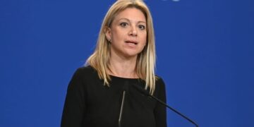 Λύθηκε η απορία σχετικά με τις απόψεις της Καρυστιανού για τη Νέα Τάξη Πραγμάτων.