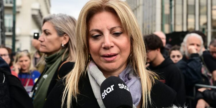 Χάντζος Φίλιππος: Καρυστιανού
