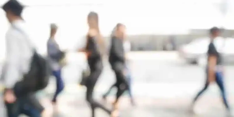 Τέλος στο Κρυφτούλι: Η Βιομετρική Αναγνώριση της Ίριδας Αναγνωρίζει τους Ανθρώπους μόνο από την Περπατησιά τους