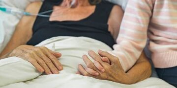 Καναδή γυναίκα υποβλήθηκε σε ευθανασία «ενάντια στη θέλησή της» αφού ο σύζυγός της κουράστηκε να την φροντίζει.