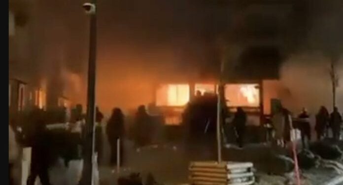 Δρ. Κ. Βαρδάκας: ΤΡΑΓΩΔΙΑ -Σημείον Πρωτοχρονιάτικο από την Ελβετία … “δείτε πως καίγεται η αμαρτία με τα πυρηνικά”