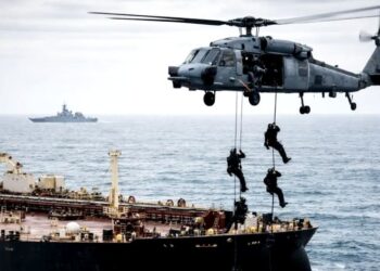Σοκαριστική πειρατεία στη Μεσόγειο: Οι Γάλλοι έκαναν ρεσάλτο και κατέσχεσαν ρωσικό τάνκερ – Έρχονται αντίποινα από τη Μόσχα