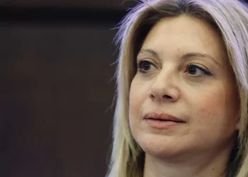 Αμβλώσεις: Το «προοδευτικό» μπλοκ λύσσαξε με την Καρυστιανού και τα δικαιώματα των αγέννητων παιδιών!