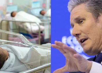 Η βρετανική κυβέρνηση προωθεί σχέδιο για ψηφιακή ταυτότητα «από τη γέννηση μέχρι τον θάνατο» για τα μωρά