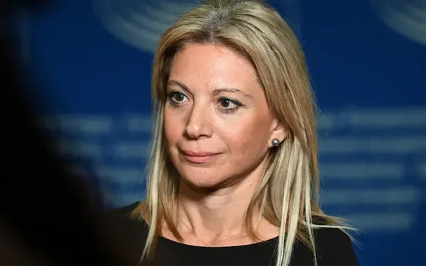 Η ΚΥΡΙΑ ΚΑΡΥΣΤΙΑΝΟΥ ΘΑ ΠΑΙΞΕΙ ΤΟ ΡΟΛΟ ΤΗΣ