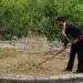 Έρχεται εμβόλιο. Ὁ Θεός θά μᾶς βοηθήσει μέ τρόπο πού δέν περιμένουμε. Δικό μας ἔργο νά ποῦμε τό ὄχι.
