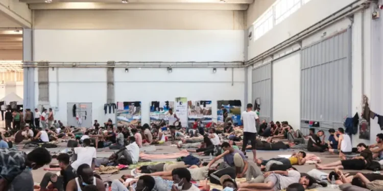 ΧΑΟΣ στις δομές λαθρομεταναστών – Άγρια επεισόδια στην Αγυιά…
