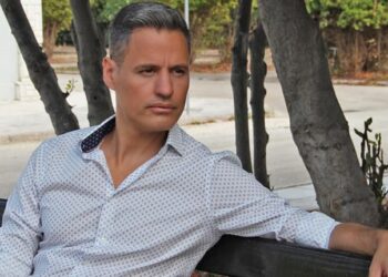 Γρηγόρης Πετράκος: Στηρίζω τη Μαρία Καρυστιανού, δεν είπε κάτι για το νομοθετικό πλαίσιο στο θέμα των αμβλώσεων, απλά το έθεσε ως προβληματισμό στην κοινωνία