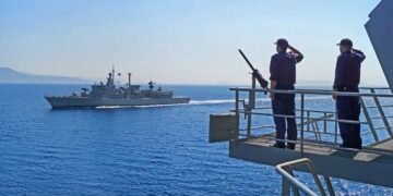 Μαζικές παραιτήσεις στελεχών των Ενόπλων Δυνάμεων: Όποιος μπορεί να φύγει, φεύγει γιατί «δεν έχει να ζήσει»