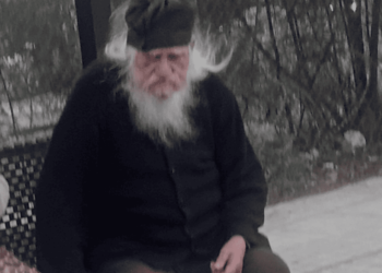 Έκτακτο : Αόρατος ασκητής στο κέντρο της Αθήνας;