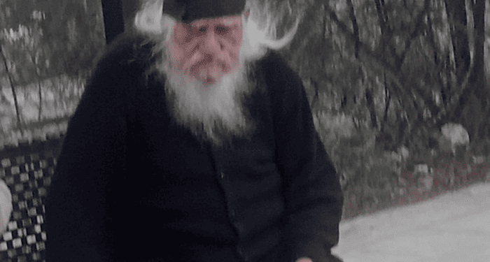 Έκτακτο : Αόρατος ασκητής στο κέντρο της Αθήνας;