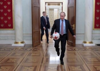 Αντρέας Μαρτσιλιάνο: Η Παγκόσμια Ειρήνη Στηρίζεται στην Υπομονή του Πούτιν