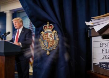 «Προεδρική Παρέμβαση-Σοκ: Ο Trump Υπερασπίζεται τον Άντριου και “Δικάζει” τη Βρετανική Δικαιοσύνη»