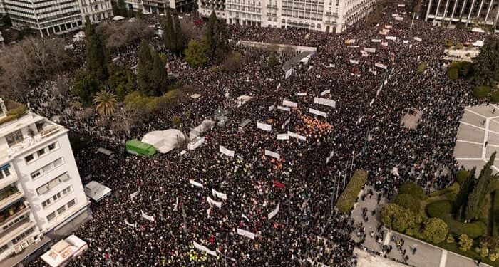 Τέμπη – 3 χρόνια μετά: Αδικαίωτο αίμα, προδομένη εμπιστοσύνη, συλλογική κραυγή