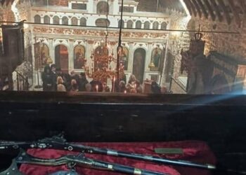 Οι Αιτωλικιώτες γύρισαν την πλάτη στην έκθεση όπλων που γίνεται μέσα στον ιστορικό ναό του Αγίου Δημητρίου