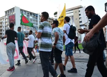 Ένα Μπαγκλαντές στα νότια της Ευρώπης… Ναπολέων Λιναρδάτος