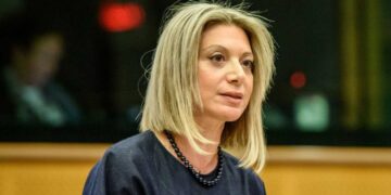 Παπα-Ηλίας Υφαντής: Χάος και εμπειρία…