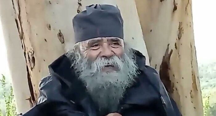 Ο Θεός έστειλε 3 φορές τη θεραπεία για τον καρκίνο… Γέροντας Δοσίθεος