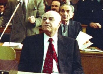 ΠΟΥ ΕΞΑΦΑΝΙΣΤΗΚΑΝ ΣΗΜΕΡΑ ΟΙ “ΑΓΙΟΙ” ΣΥΣΤΗΜΙΚΟΙ ΔΕΣΠΟΤΑΔΕΣ ΤΟΥ ΝΕΟΥ ΗΜΕΡΟΛΟΓΙΟΥ ΟΙ ΚΟΛΑΟΥΖΟΙ ΤΗΣ ΑΝΤΙΘΕΗΣ ΚΥΒΕΡΝΗΣΗΣ;;; ΜΙΑ ΙΣΤΟΡΙΑ ΑΠΟ ΤΑ ΠΑΛΙΑ