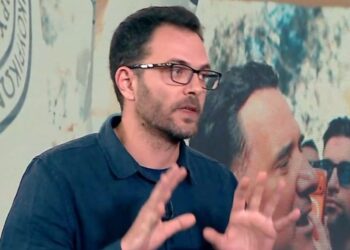 Κ. ΑΡΒΑΝΙΤΗΣ: ΟΛΟΙ ΜΑΖΙ ΣΟΥ ΣΥΝΑΔΕΛΦΕ, ΠΑΡΟΛΟ ΠΟΥ ΕΣΥ, ΑΥΤΟΥΣ ΠΟΥ ΣΗΜΕΡΑ ΣΕ ΣΤΗΡΙΞΑΝ, ΚΑΠΟΤΕ ΤΟΥΣ ΛΟΙΔΩΡΟΥΣΕΣ, ΠΑΡΕΑ ΜΕ ΤΟΝ ΓΕΩΡΓΙΑΔΗ ΚΑΙ ΑΛΛΟΥΣ…
