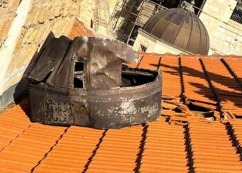 Θαύμα Μεγάλο – σώθηκε ο ΠΑΝΑΓΙΟΣ ΤΑΦΟΣ από την πρόσκρουση τεράστιων τμημάτων ιρανικών βαλλιστικών πυραύλων Δόξα τον Άγιο Θεό