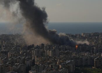 ΙΡΑΝ “θα ανεβάσουμε το πετρέλαιο στα 200 δολάρια και τους Ουρανοξύστες που κάνατε χλιδάτες διακοπές θα ανάψουμε σαν κεριά”