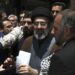 Ιράν: Ο γιος του Χαμενεΐ φαβορί για τη διαδοχή – Ο Τραμπ ξέρει αλλά δεν αποκαλύπτει: «Ξέρω ποιος θα τον διαδεχθεί, αλλά δεν το λέω»