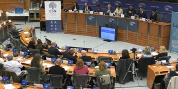 Ψηφιακή Ταυτότητα και Προγραμματιζόμενο Χρήμα οδηγούν σε «δυστοπική κόλαση» και «τρομακτικά ολοκληρωτικά καθεστώτα», προειδοποιούν ομιλητές στο Ευρωπαϊκό Κοινοβούλιο