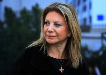 ΚΑΘΗΓΗΤΗΣ ΤΣΟΚΑΣ : Το 30% που δίνει η MRB στην Κα Καρυστιανού, σε πρόσφατη δημοσκόπηση, την αναδεικνύει Πρωθυπουργό στις επικείμενες εκλογές!. Ιδού το γιατί!.