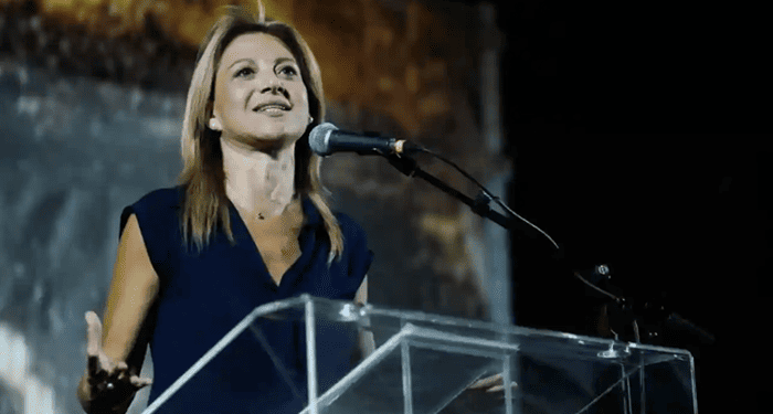 Καρυστιανού: Συνέδριο «Αλήθειας» ή Ταφόπλακα στην Ελεύθερη Σκέψη; — Η Προκλητική Φιέστα των 180.000€ εν Μέσω Πολέμου και Ακρίβειας