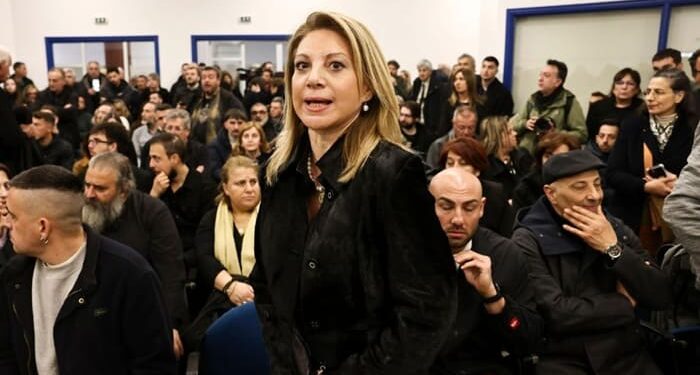 Καρυστιανού… Μια χώρα που δίδαξε τη δημοκρατία ζει την κατάντια να έχει Υπουργό Δικαιοσύνης τον Γιώργο Φλωρίδη….