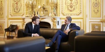 «Η Ελλάδα συζητά να «φιλοξενήσει» γαλλικά πυρηνικά όπλα στο έδαφος της» αποκαλύπτει ο Μακρόν!